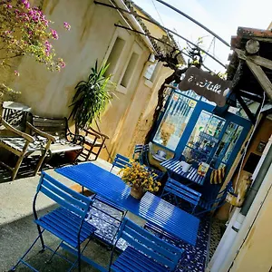 fa-mille-holiday-house.fr-provencehotel.com/